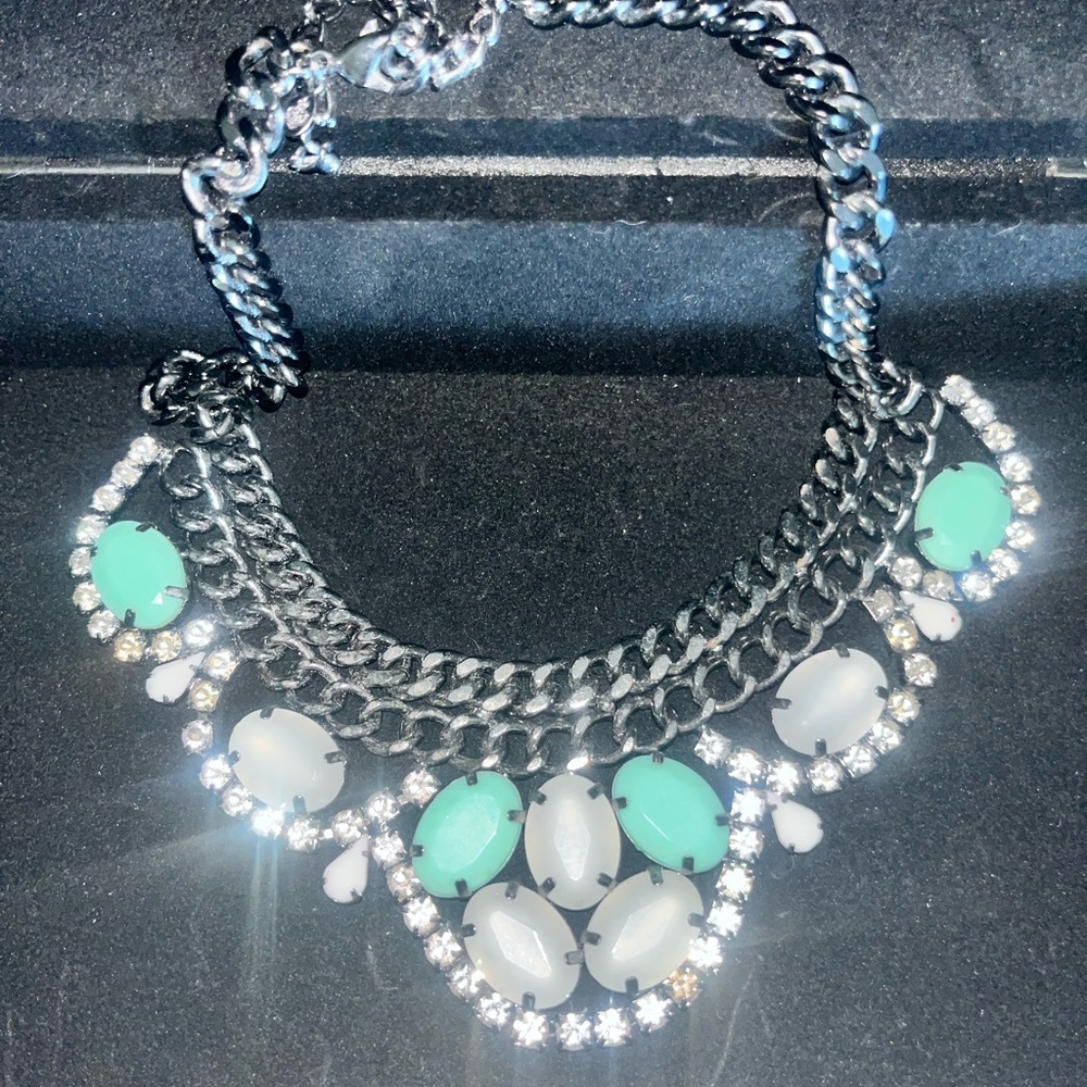 Premier Designs Silver and Green Necklace